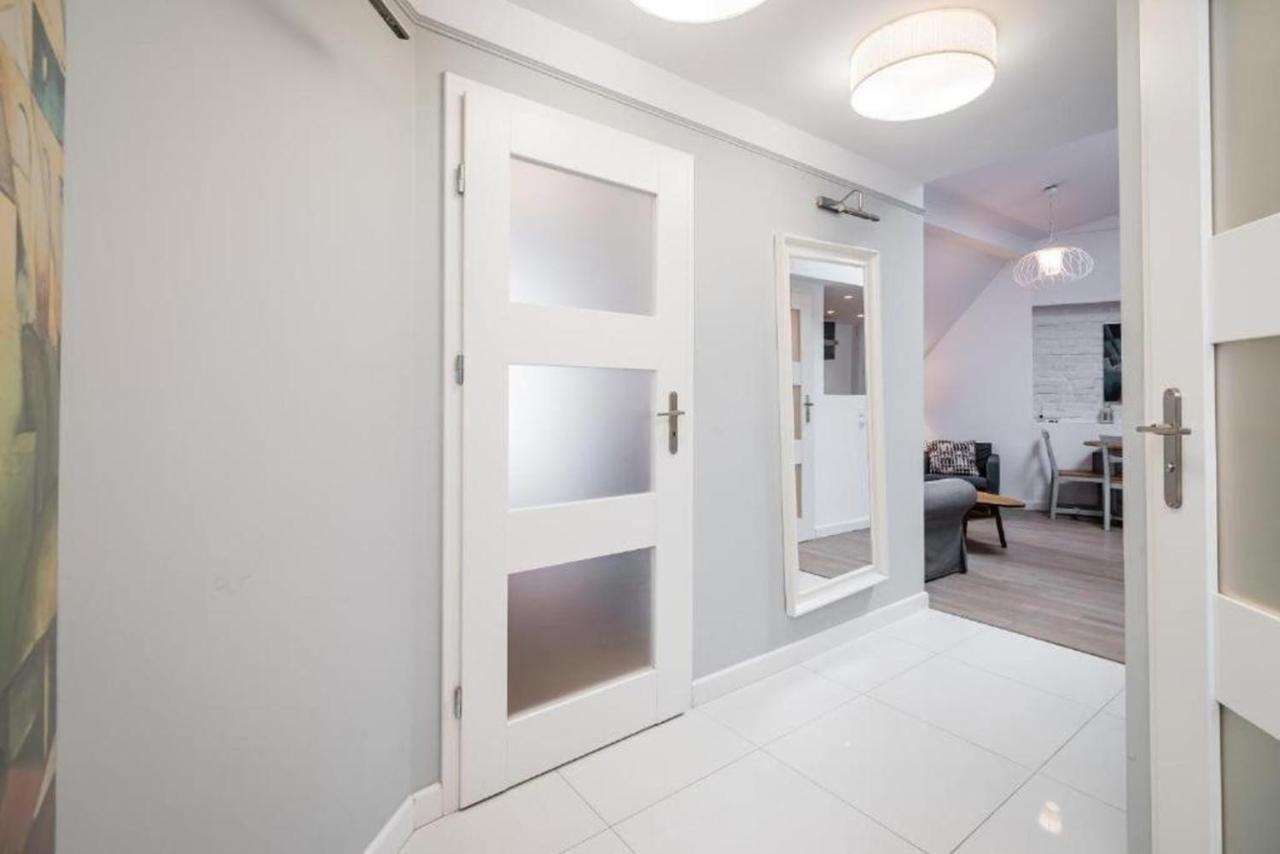 Urban Nest Apartments Bon 11 Krakow Bagian luar foto